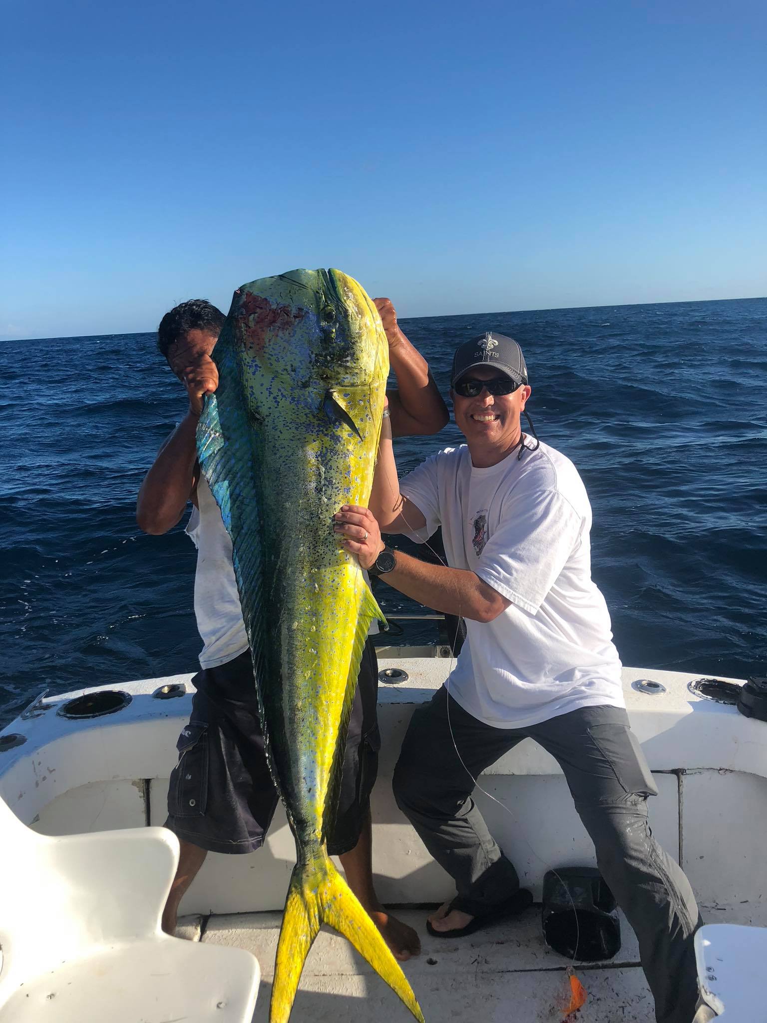 12hrs El Banco Fishing Charter - Image 3