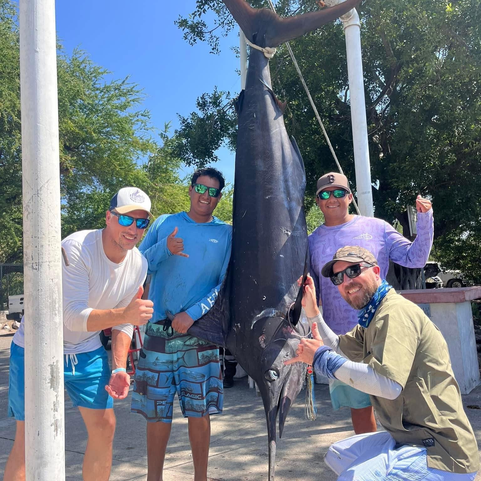 12hrs El Banco Fishing Charter